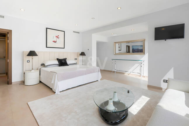 Vacker 8 sovrum Beachside Villa Perfekt familjebostad med utmärkt uthyrningspotential