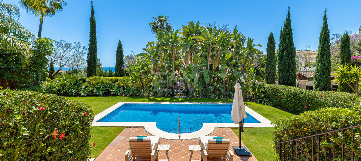 Villa till salu i Los Flamingos Golf, Benahavis