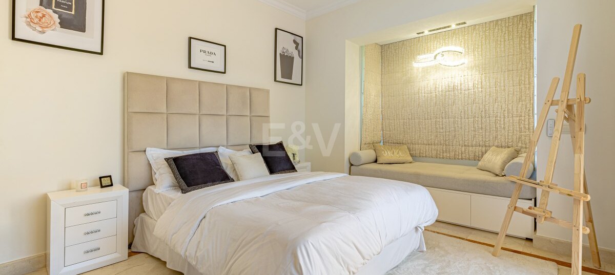 Villa till salu i Los Flamingos Golf, Benahavis