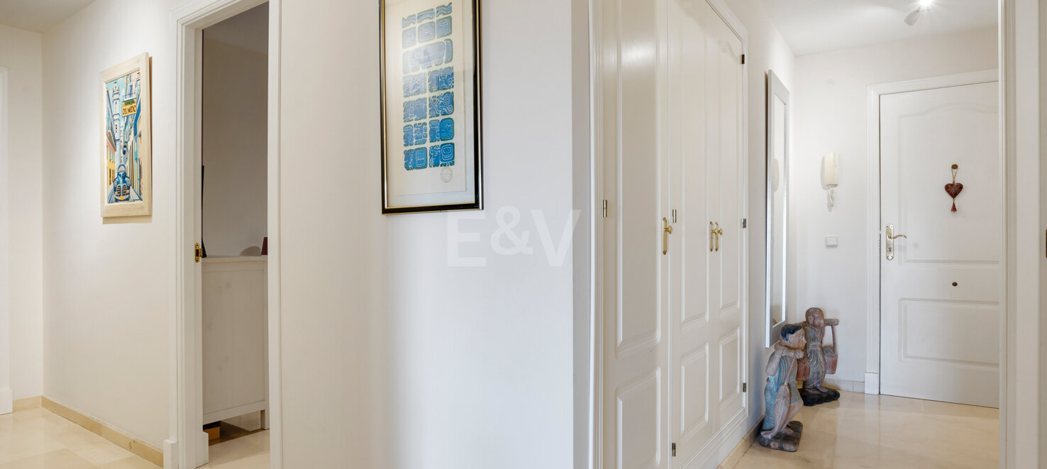Elegant Apartment in the Exclusive Guadalcántara Golf Community