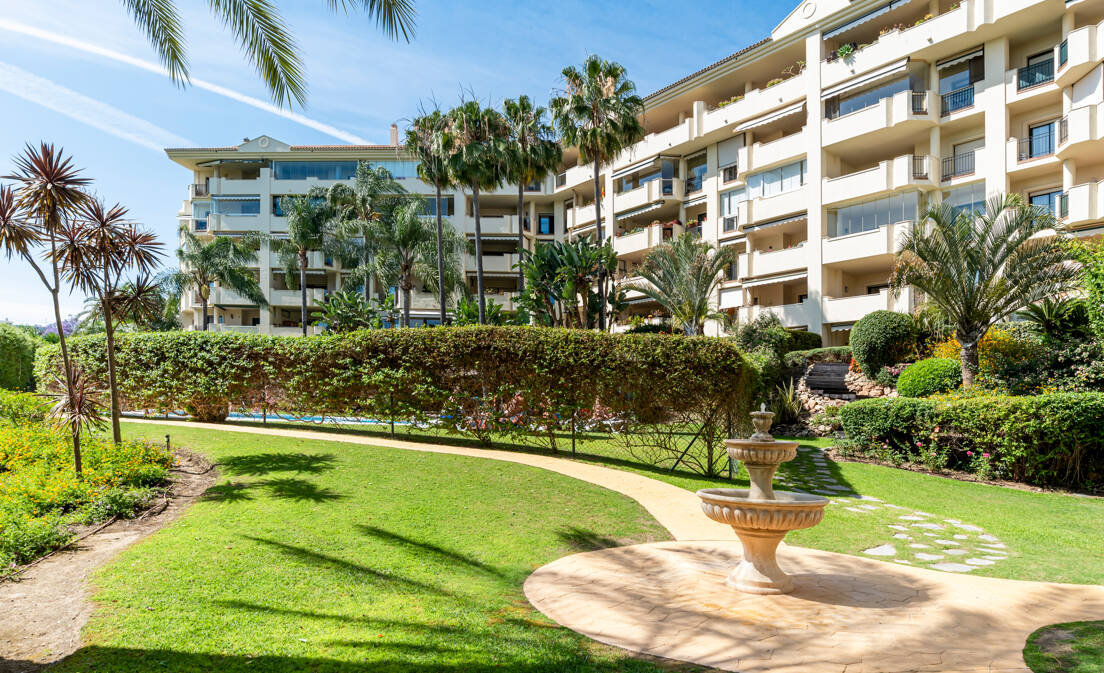 Elegant Apartment in the Exclusive Guadalcántara Golf Community