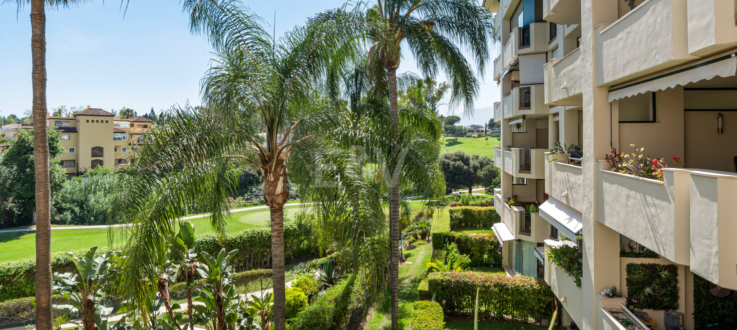 Elegant Apartment in the Exclusive Guadalcántara Golf Community