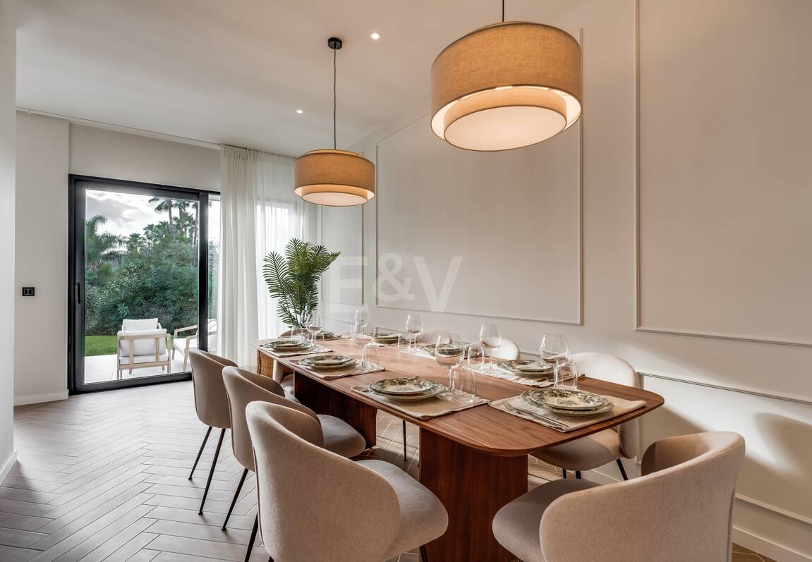 Semi-Detached House close to All Amenities