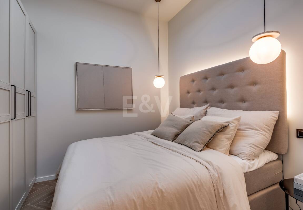 Semi-Detached House close to All Amenities