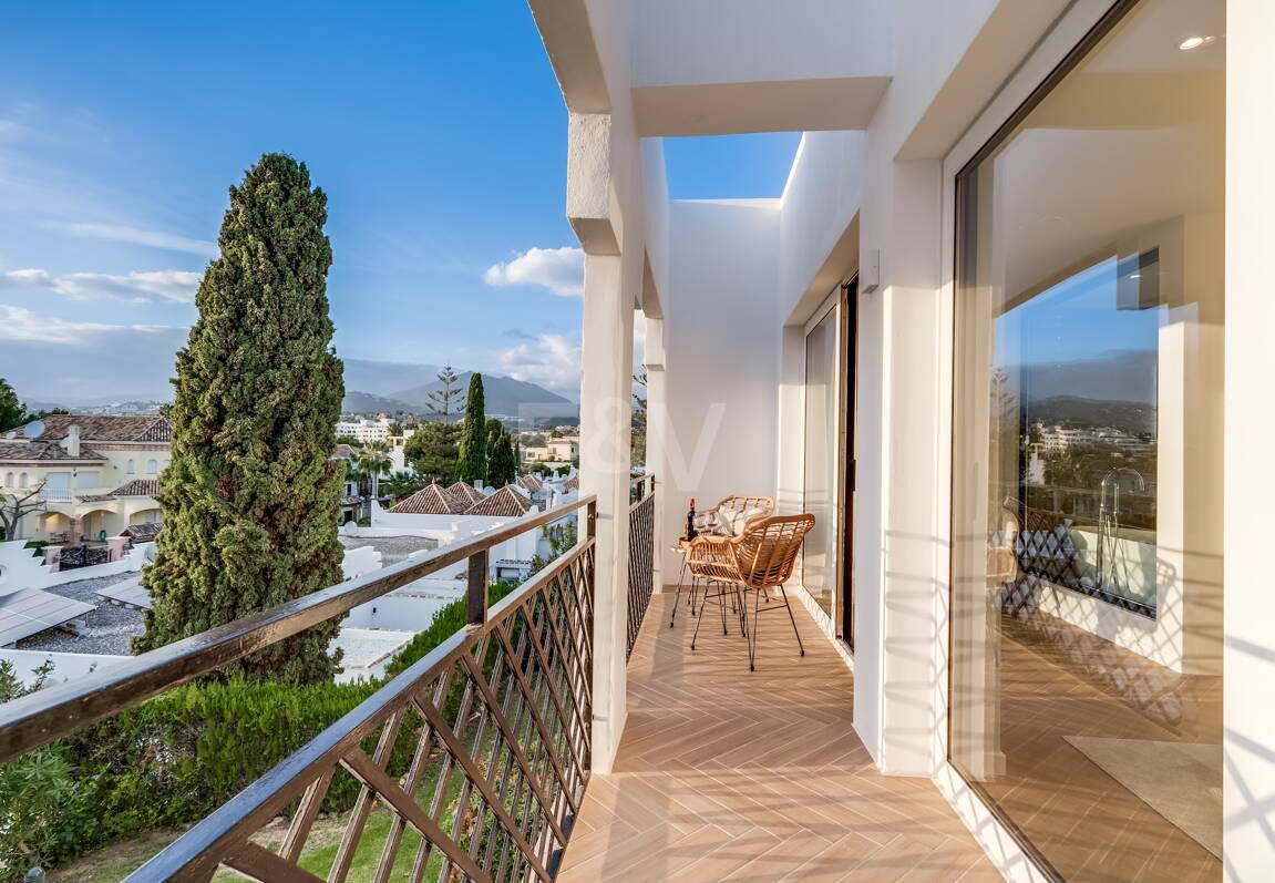 Semi-Detached House close to All Amenities