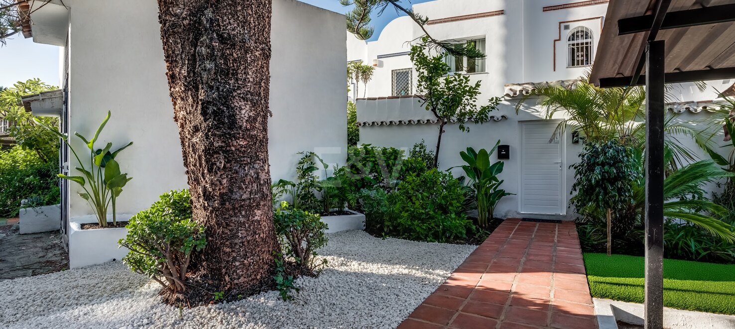 Radhus till salu i Nueva Andalucia, Marbella