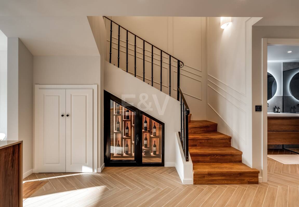 Semi-Detached House close to All Amenities