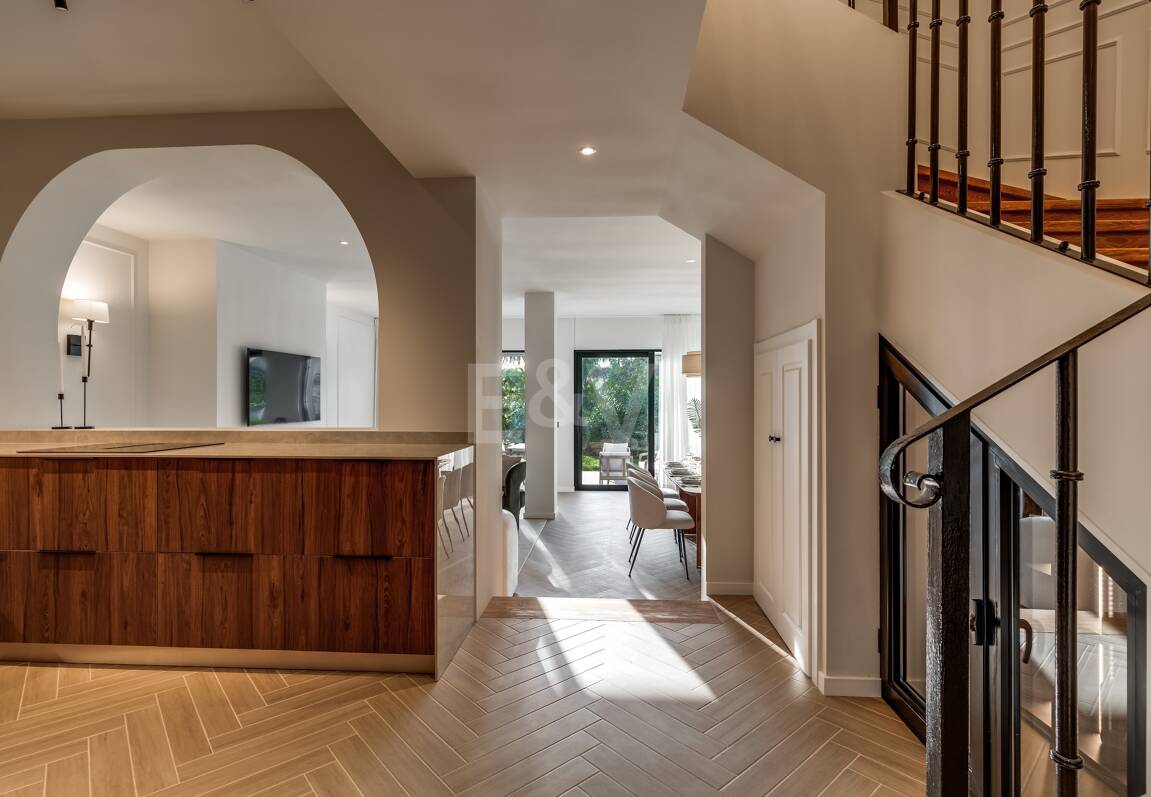 Semi-Detached House close to All Amenities