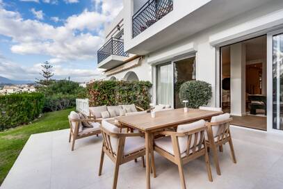 Semi-Detached House close to All Amenities