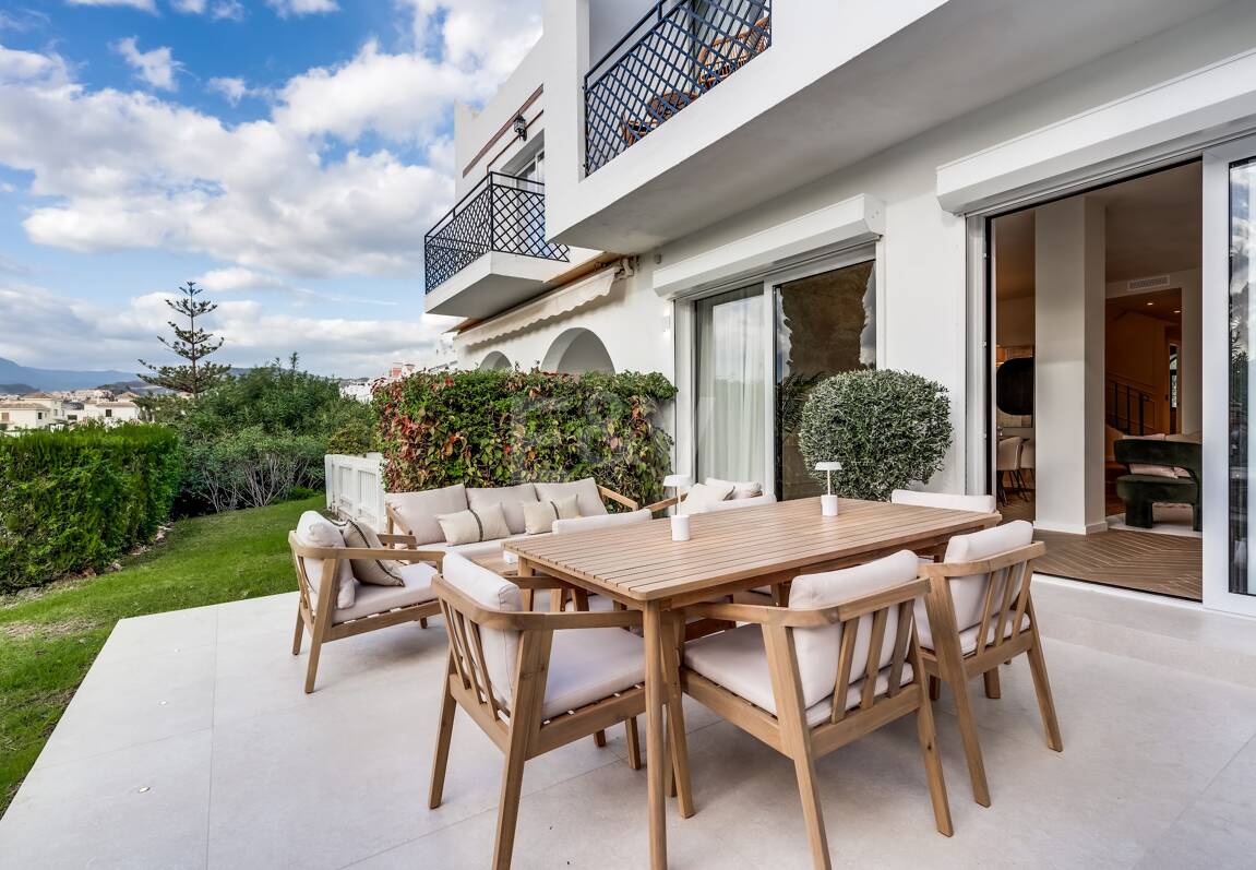 Semi-Detached House close to All Amenities