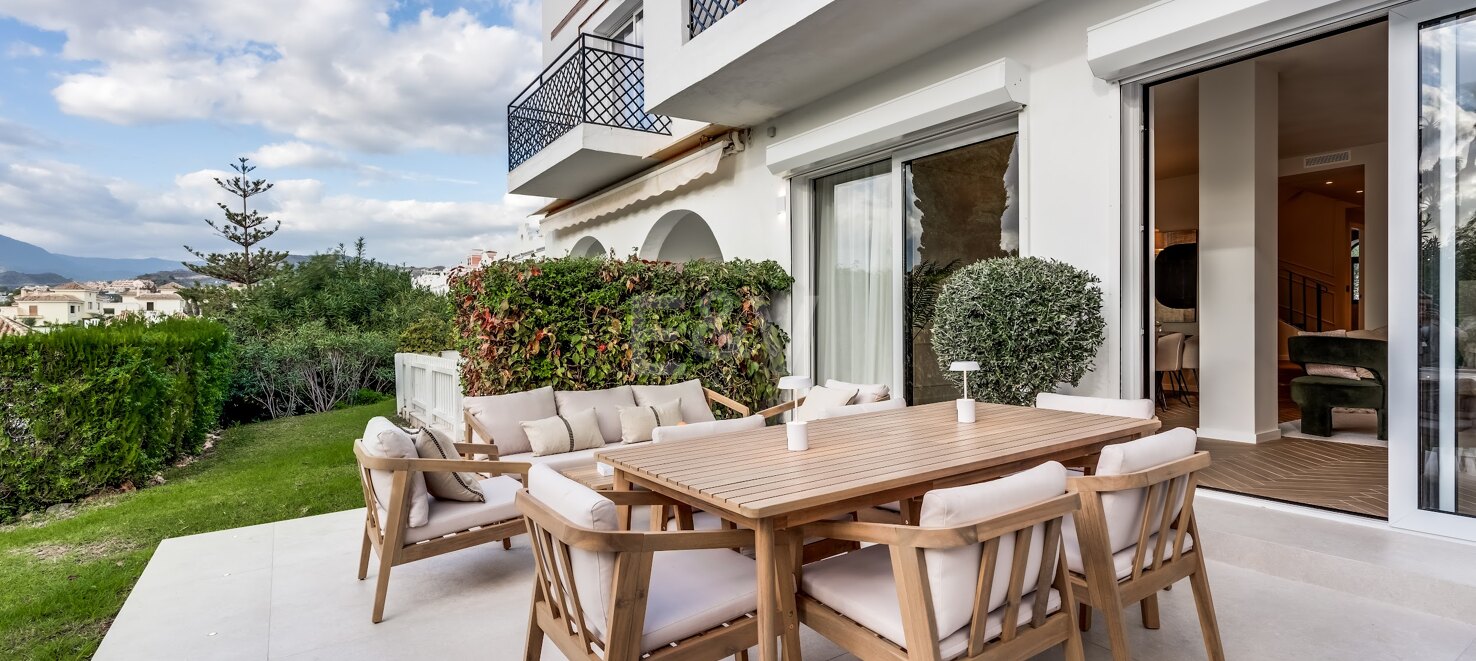 Radhus till salu i Nueva Andalucia, Marbella
