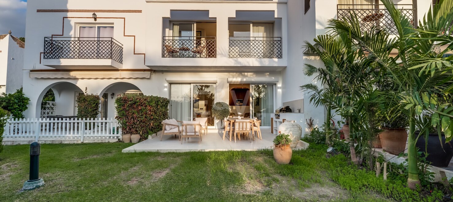 Radhus till salu i Nueva Andalucia, Marbella