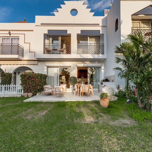 Radhus till salu i Nueva Andalucia, Marbella