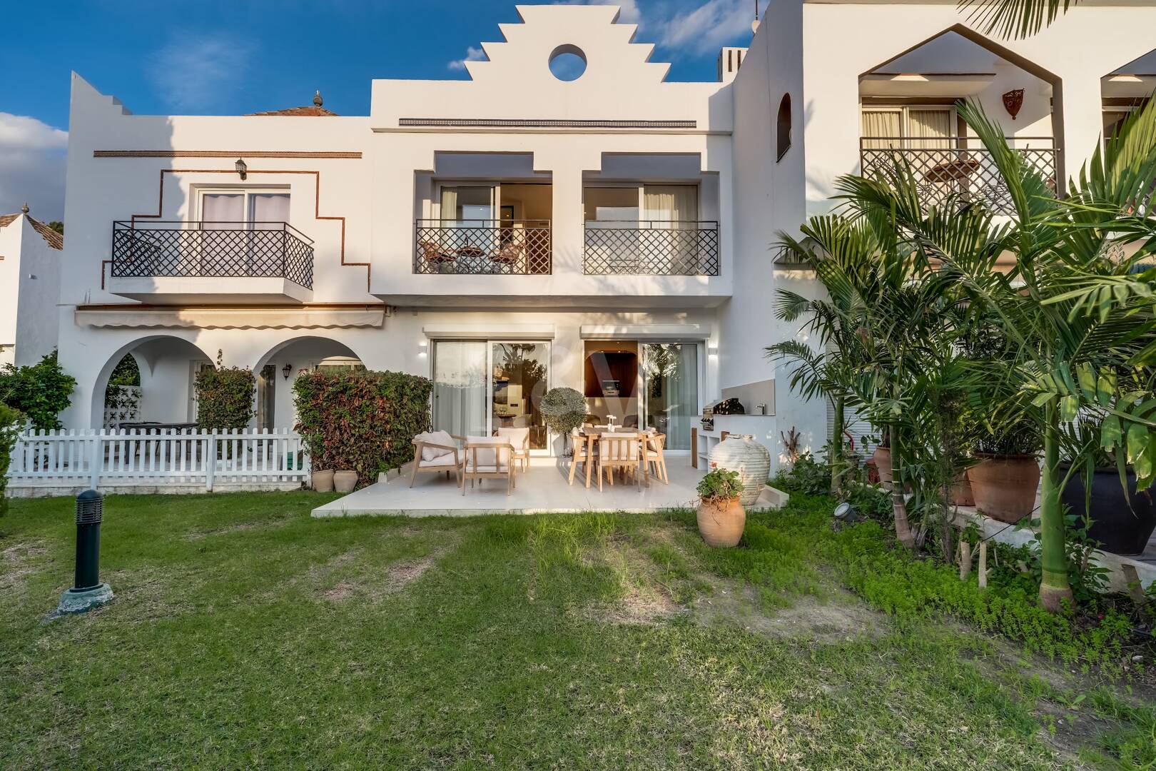 Semi-Detached House close to All Amenities