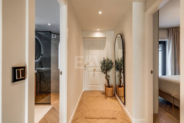 Semi-Detached House close to All Amenities