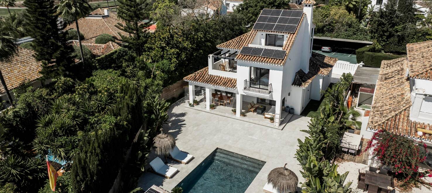 Modern Andalusian Style Villa in Nueva Andalucía