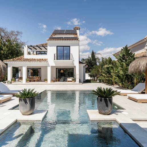 Modern Andalusian Style Villa in Nueva Andalucía