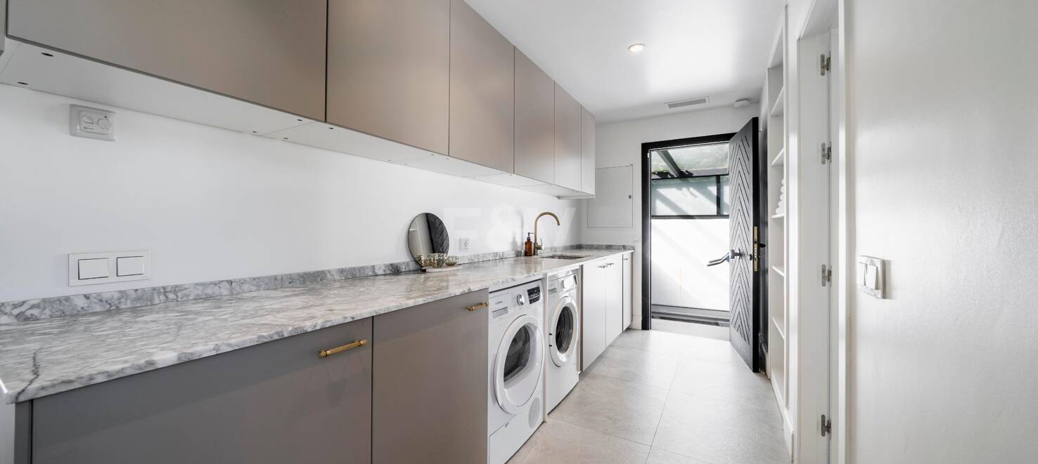 Modern Andalusian Style Villa in Nueva Andalucía