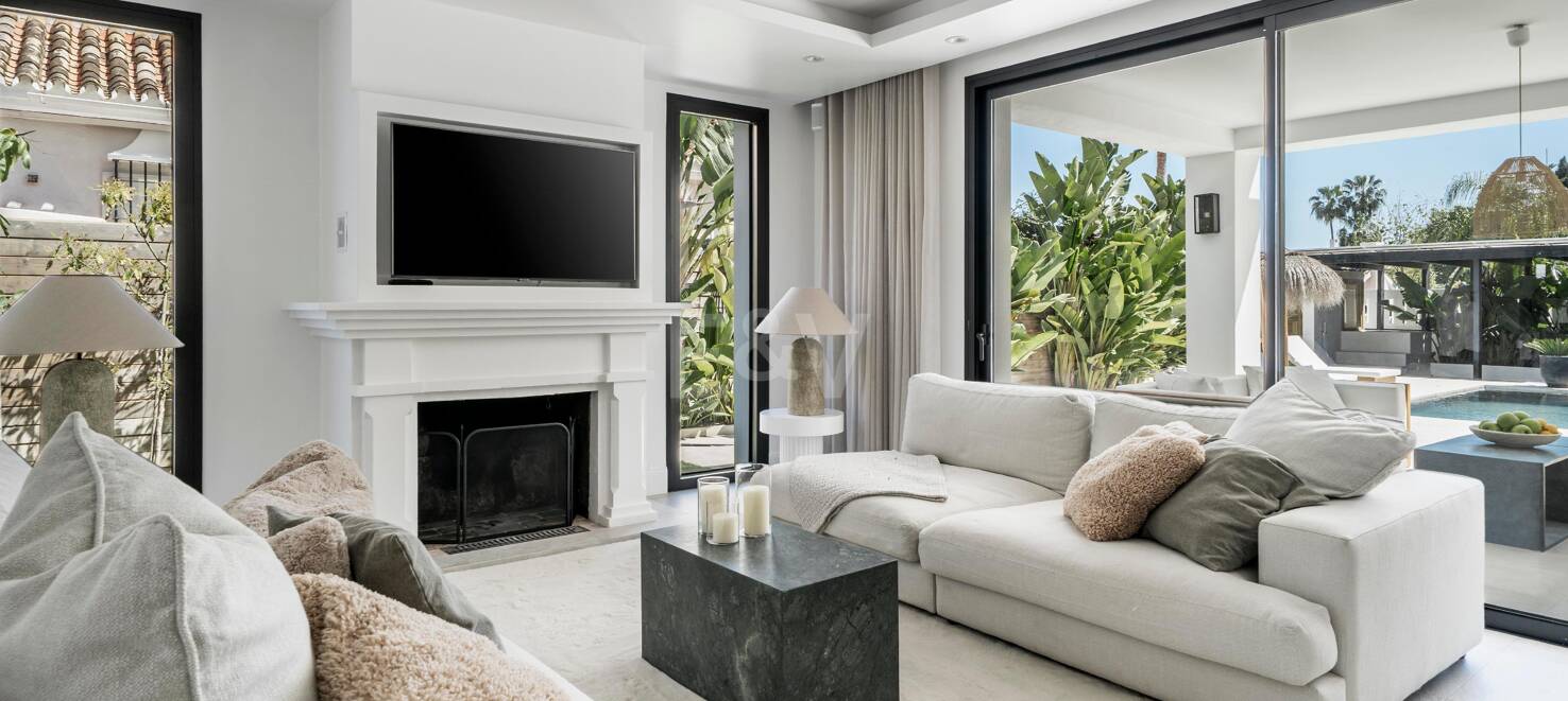 Modern Andalusian Style Villa in Nueva Andalucía