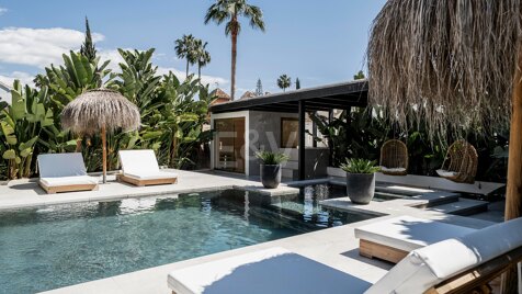 Villa de estilo andaluz moderno en Nueva Andalucía
