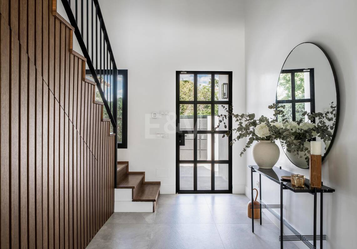 Villa de estilo andaluz moderno en Nueva Andalucía