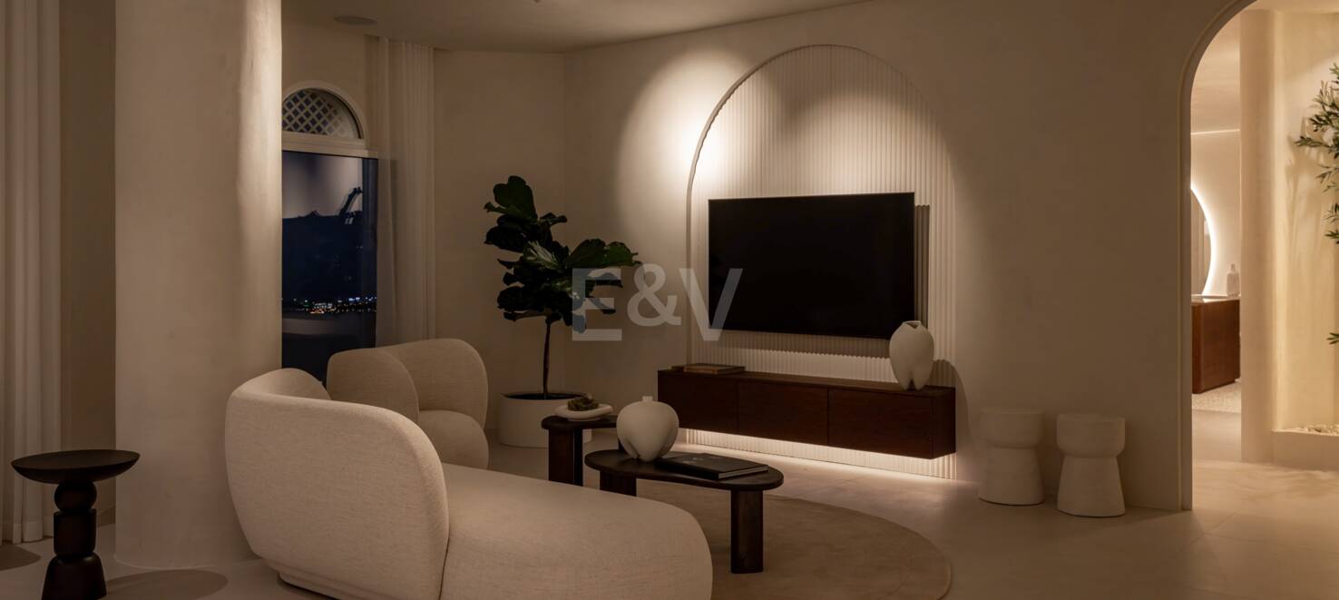 Modern Penthouse med havsutsikt och Rooftop Pool på Marbellas Golden Mile