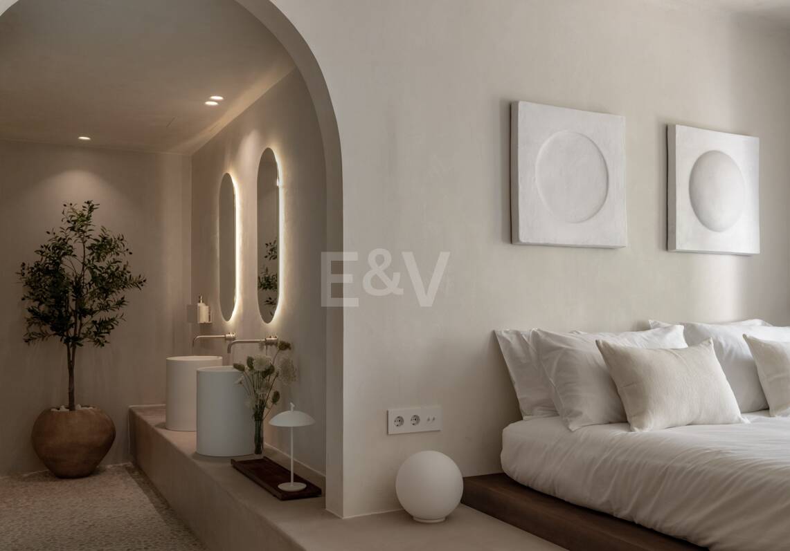 Penthouse moderne avec vue sur la mer et piscine de toit sur le Golden Mile de Marbella