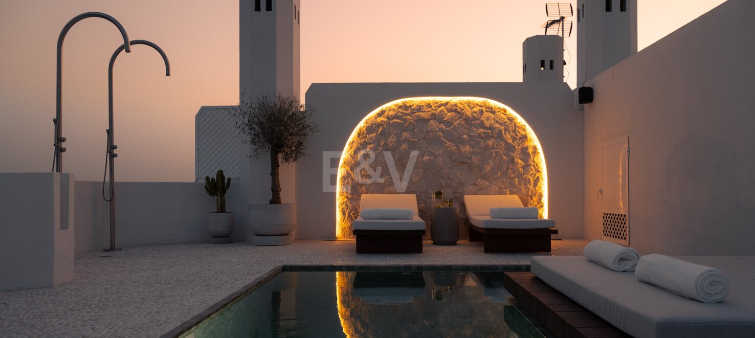 Takvåning till salu i Marbella Hill Club, Marbella Golden Mile