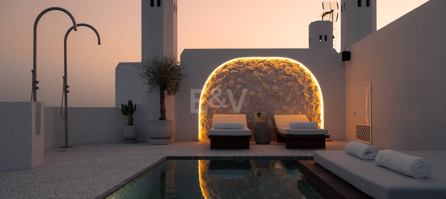 Modern Penthouse med havsutsikt och Rooftop Pool på Marbellas Golden Mile