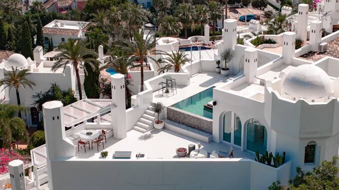 Modernes Penthouse mit Meerblick und Dachpool an der Goldenen Meile von Marbella