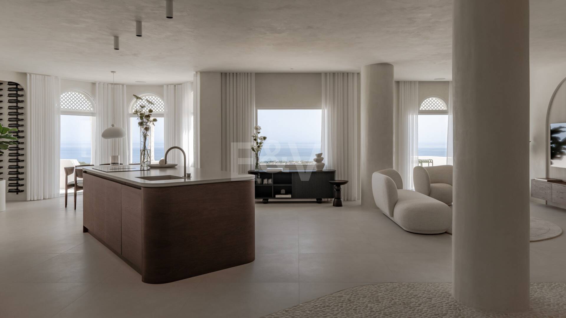 Modern Penthouse with Sea Views and Rooftop Pool on Marbella's Golden Mile