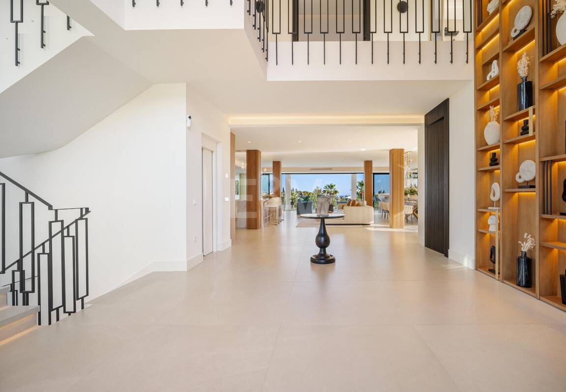 Espectacular Villa en 1ª línea de Golf con vistas panorámicas al mar