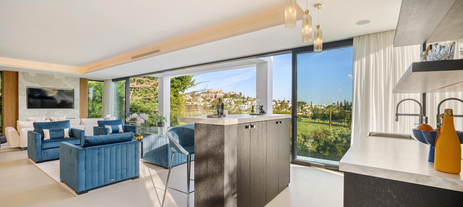 Spectacular Frontline Golf Mansion with Panoramic Sea Views