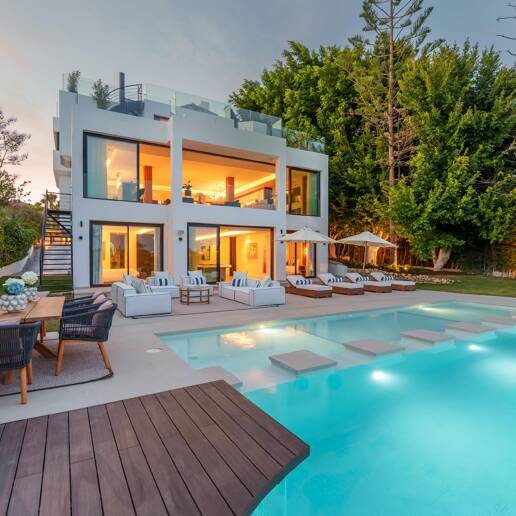 Spectacular Frontline Golf Villa with Panoramic Sea Views