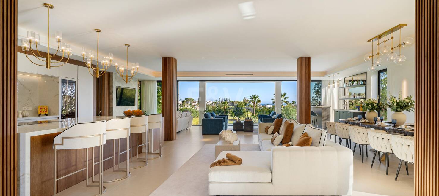 Spectacular Frontline Golf Villa with Panoramic Sea Views