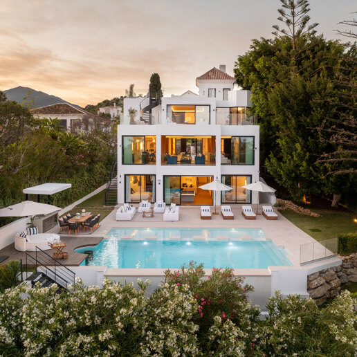Spectacular Frontline Golf Mansion with Panoramic Sea Views