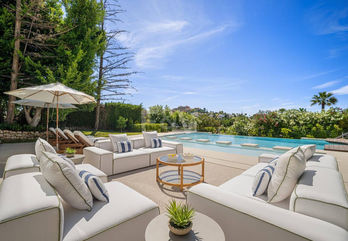 Espectacular Villa en 1ª línea de Golf con vistas panorámicas al mar