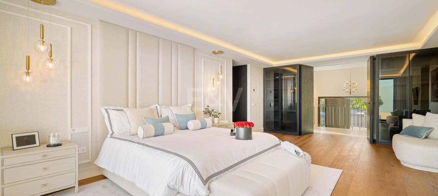 Spectacular Frontline Golf Mansion with Panoramic Sea Views