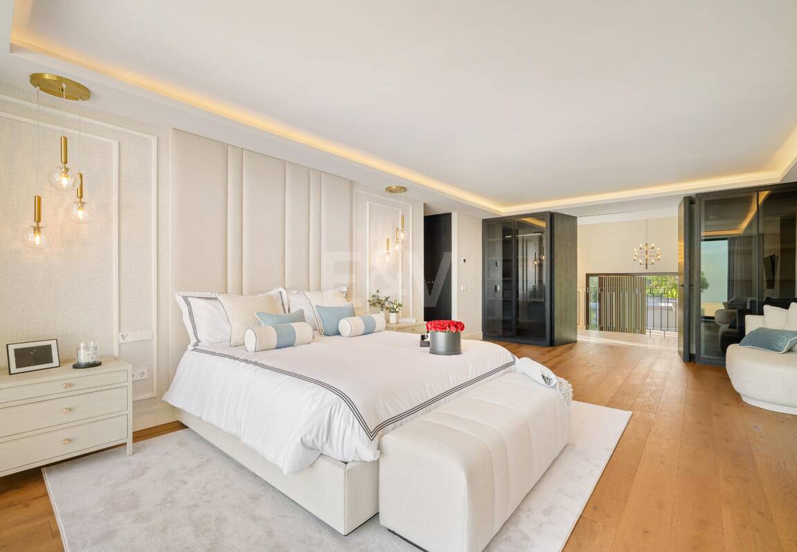 Espectacular Villa en 1ª línea de Golf con vistas panorámicas al mar