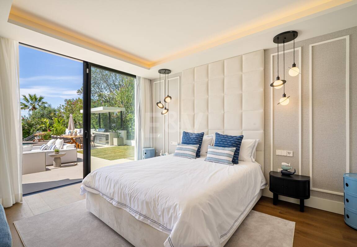 Espectacular Villa en 1ª línea de Golf con vistas panorámicas al mar