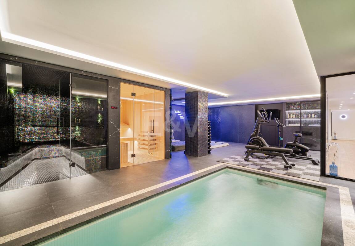 Espectacular Villa en 1ª línea de Golf con vistas panorámicas al mar