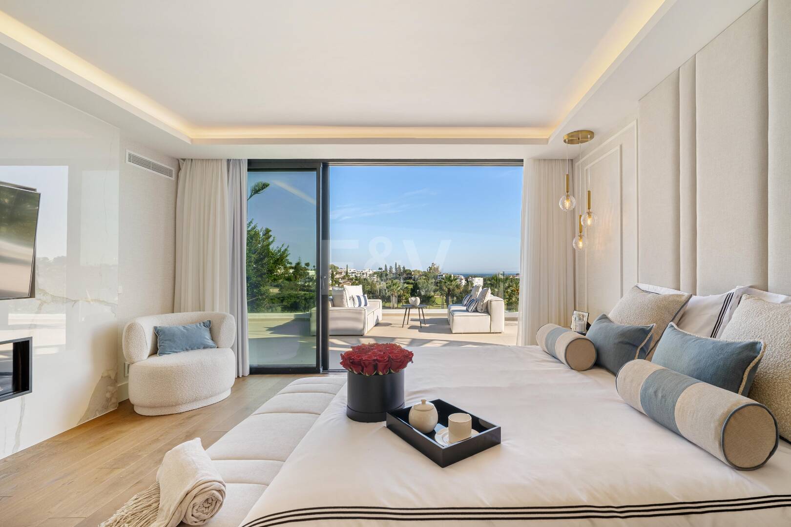 Espectacular Villa en 1ª línea de Golf con vistas panorámicas al mar