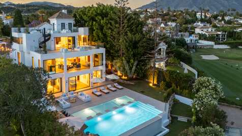 Willa na sprzedaż w Nueva Andalucia, Marbella (Wszystkie obszary)