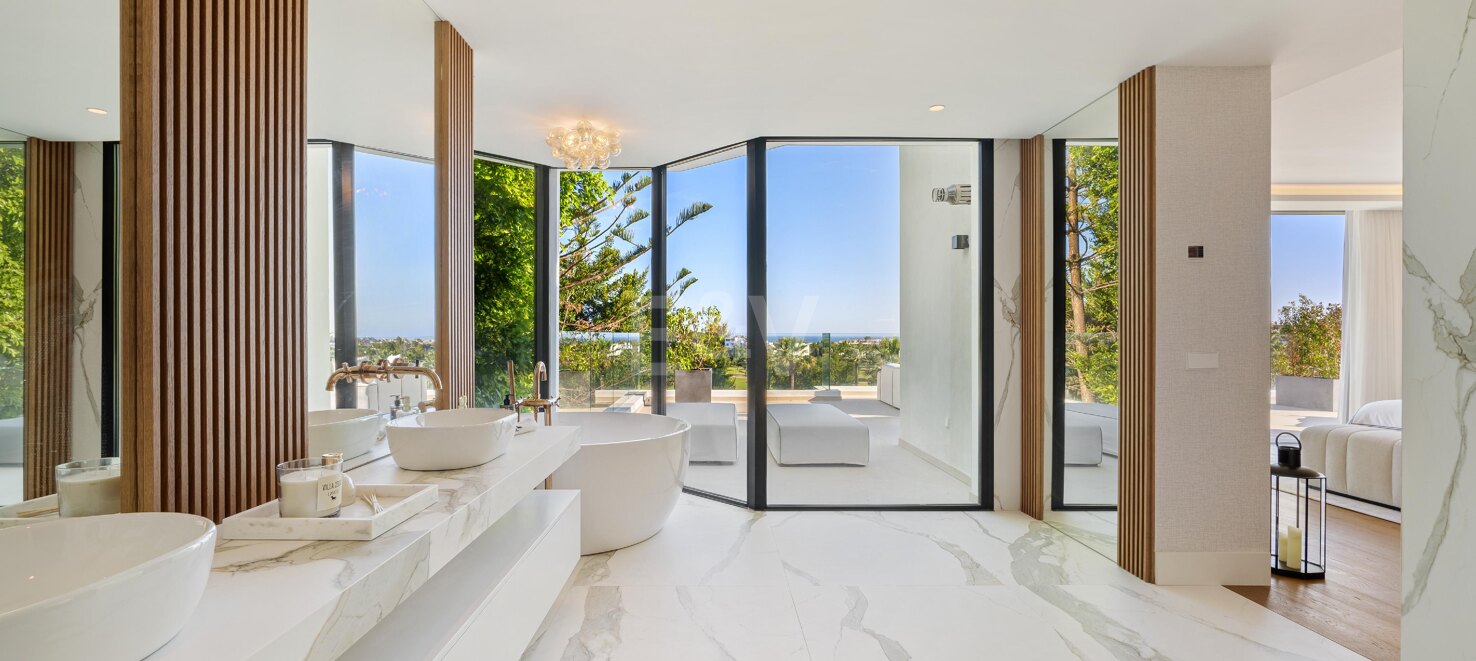 Spectacular Frontline Golf Mansion with Panoramic Sea Views