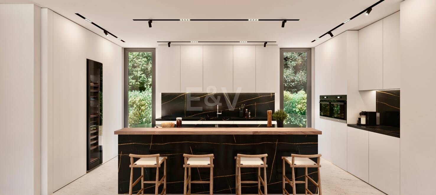 Exceptional Contemporary Villa Within Walking Distance to the Beach
