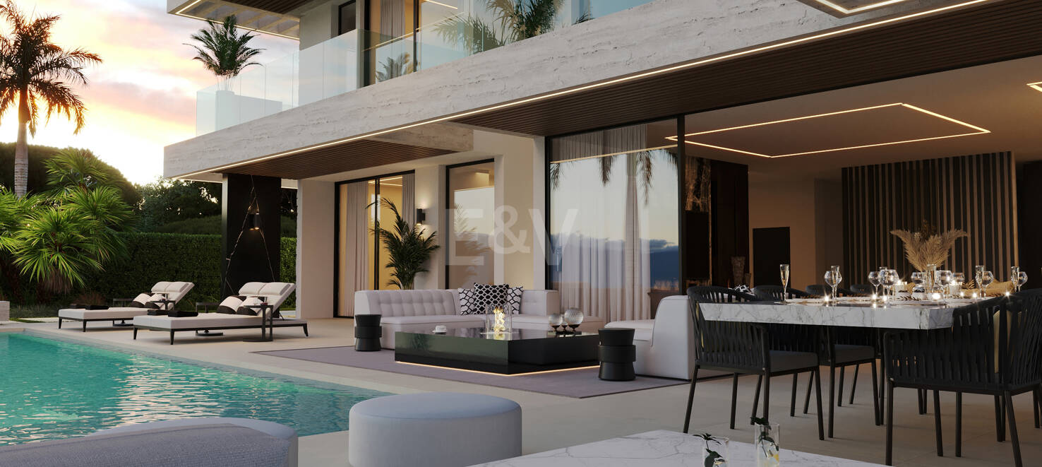 Exceptional Contemporary Villa Within Walking Distance to the Beach