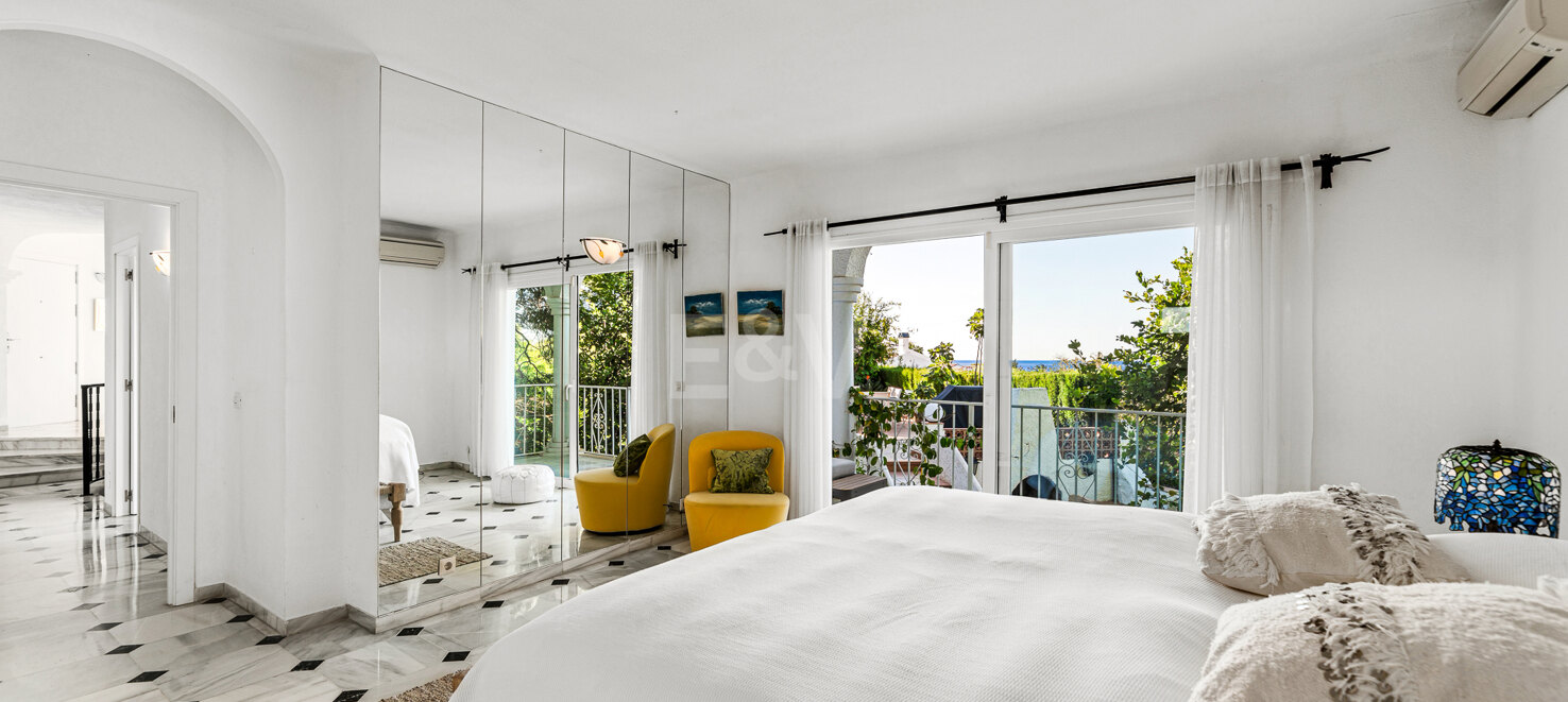 Family Villa with Sea Views in El Rosario