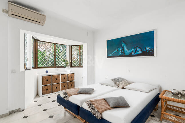 Family Villa with Sea Views in El Rosario