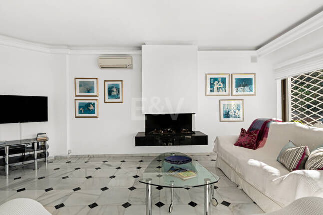 Family Villa with Sea Views in El Rosario