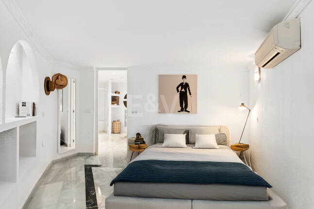 Family Villa with Sea Views in El Rosario